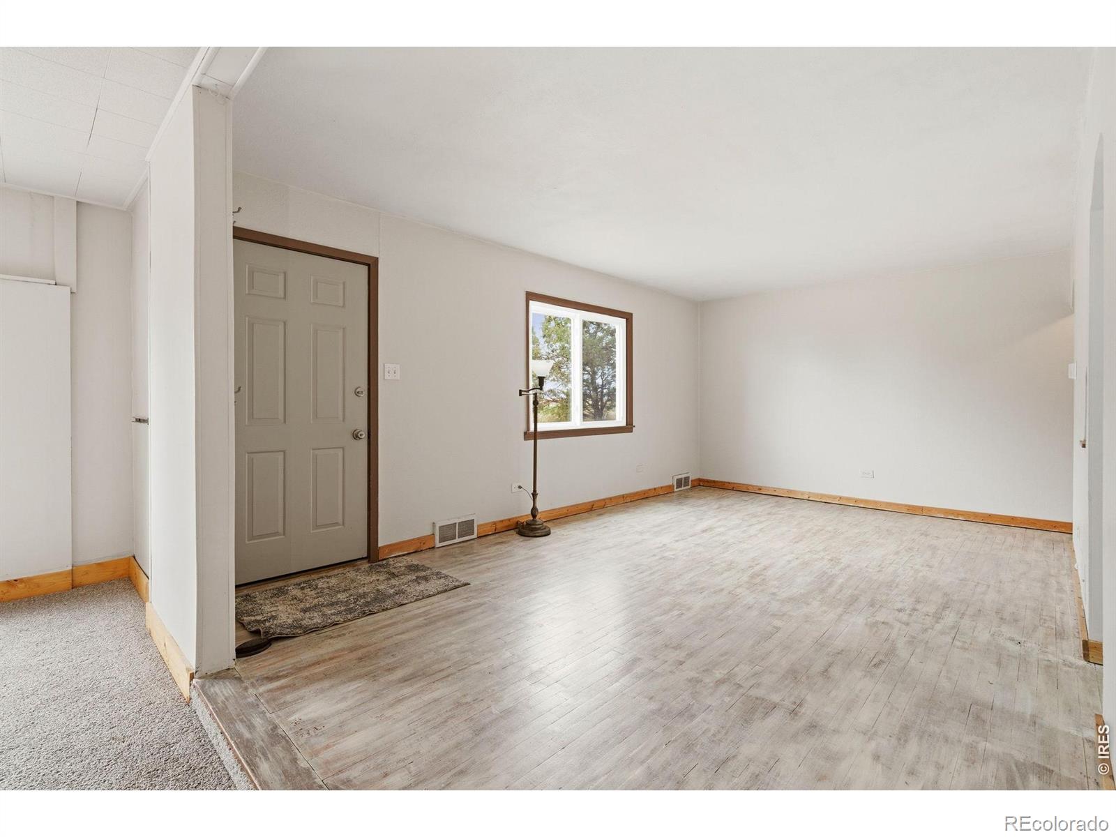 MLS Image #4 for 31916  county road 6 ,keenesburg, Colorado