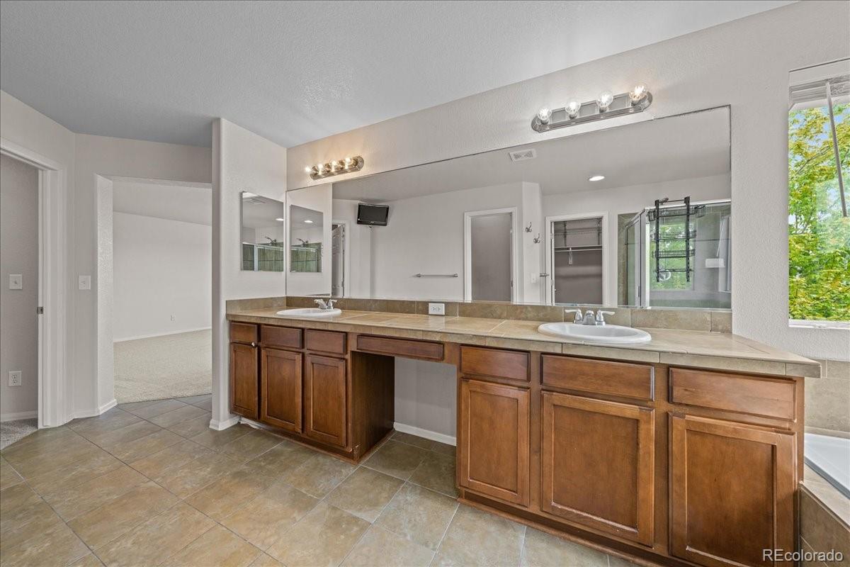 MLS Image #31 for 11010  moline street,commerce city, Colorado