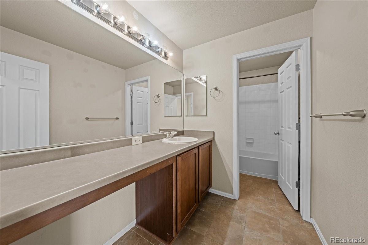 MLS Image #37 for 11010  moline street,commerce city, Colorado