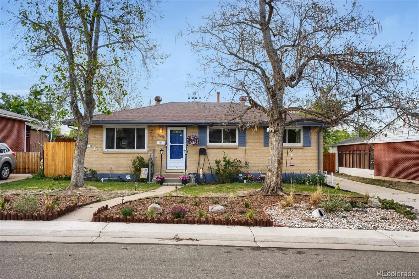 MLS Image #1 for 3173 w farmdale road,englewood, Colorado