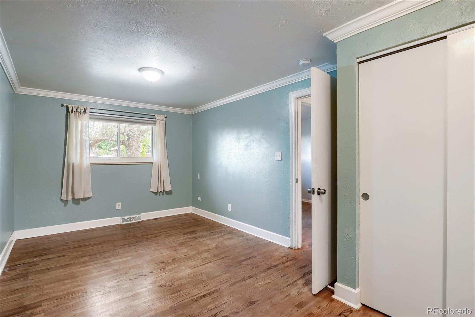 MLS Image #10 for 3173 w farmdale road,englewood, Colorado