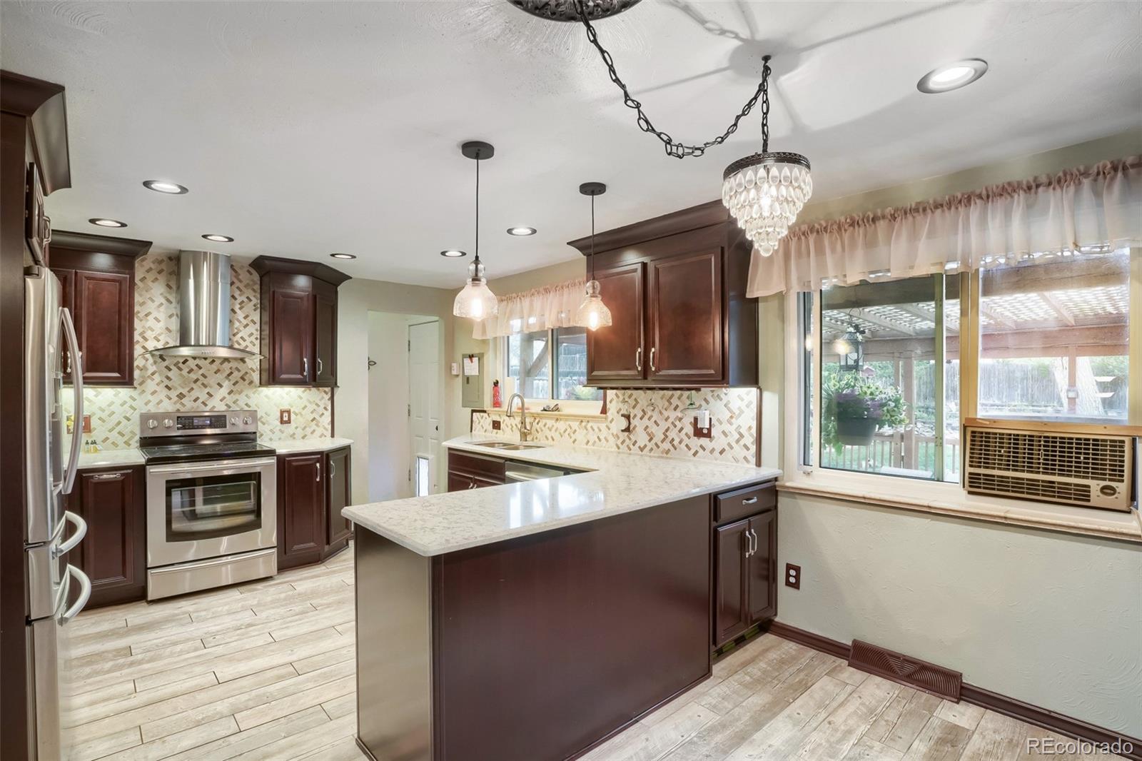 MLS Image #6 for 3173 w farmdale road,englewood, Colorado