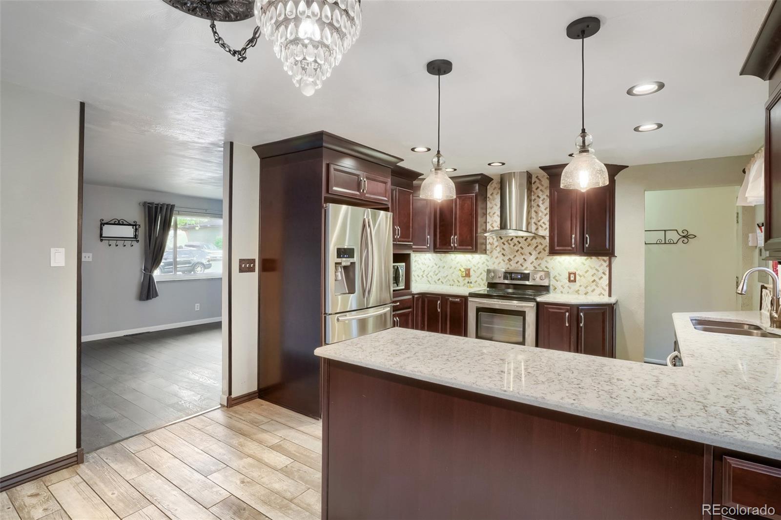 MLS Image #7 for 3173 w farmdale road,englewood, Colorado