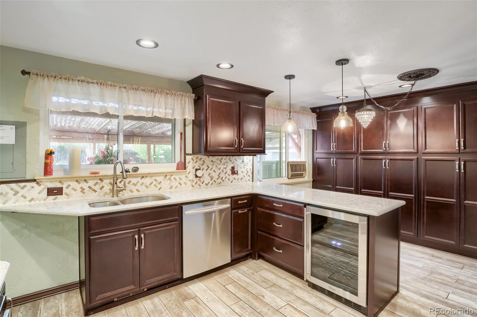 MLS Image #8 for 3173 w farmdale road,englewood, Colorado