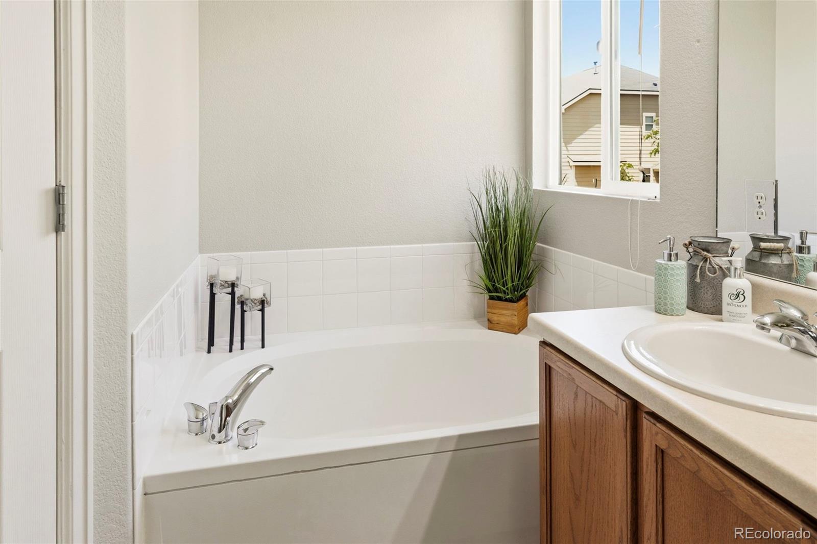 MLS Image #37 for 11351  leyden street,thornton, Colorado
