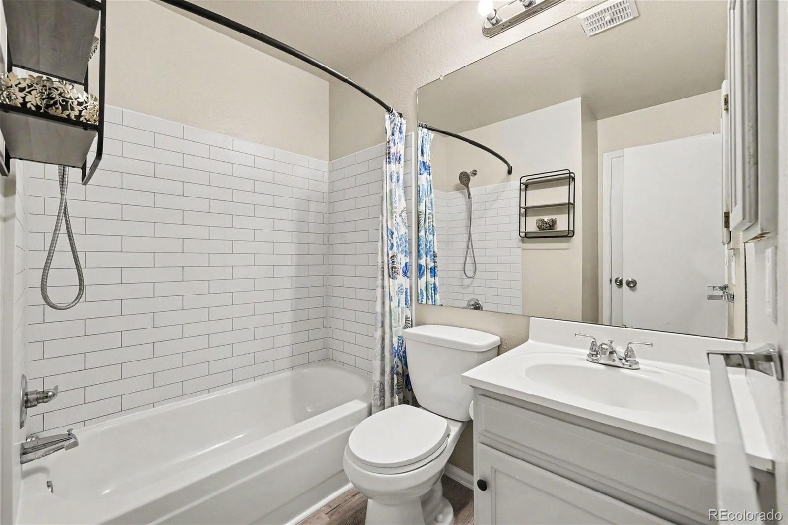 MLS Image #12 for 10406 w dartmouth avenue,lakewood, Colorado