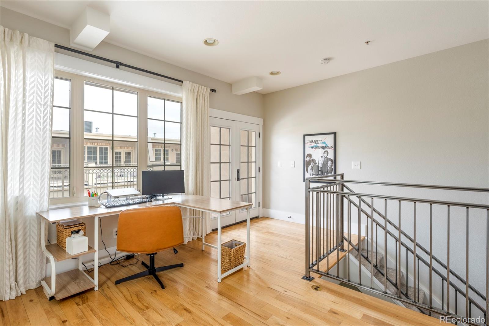 MLS Image #21 for 948 s pearl street 101,denver, Colorado
