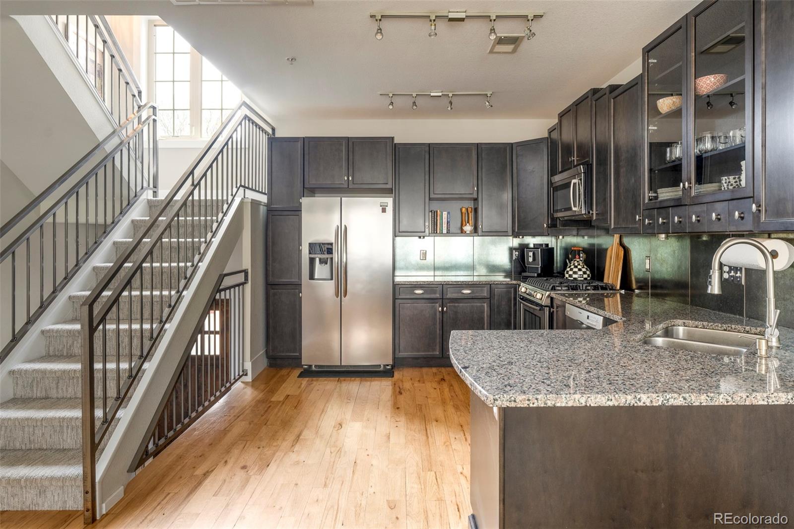 MLS Image #8 for 948 s pearl street 101,denver, Colorado