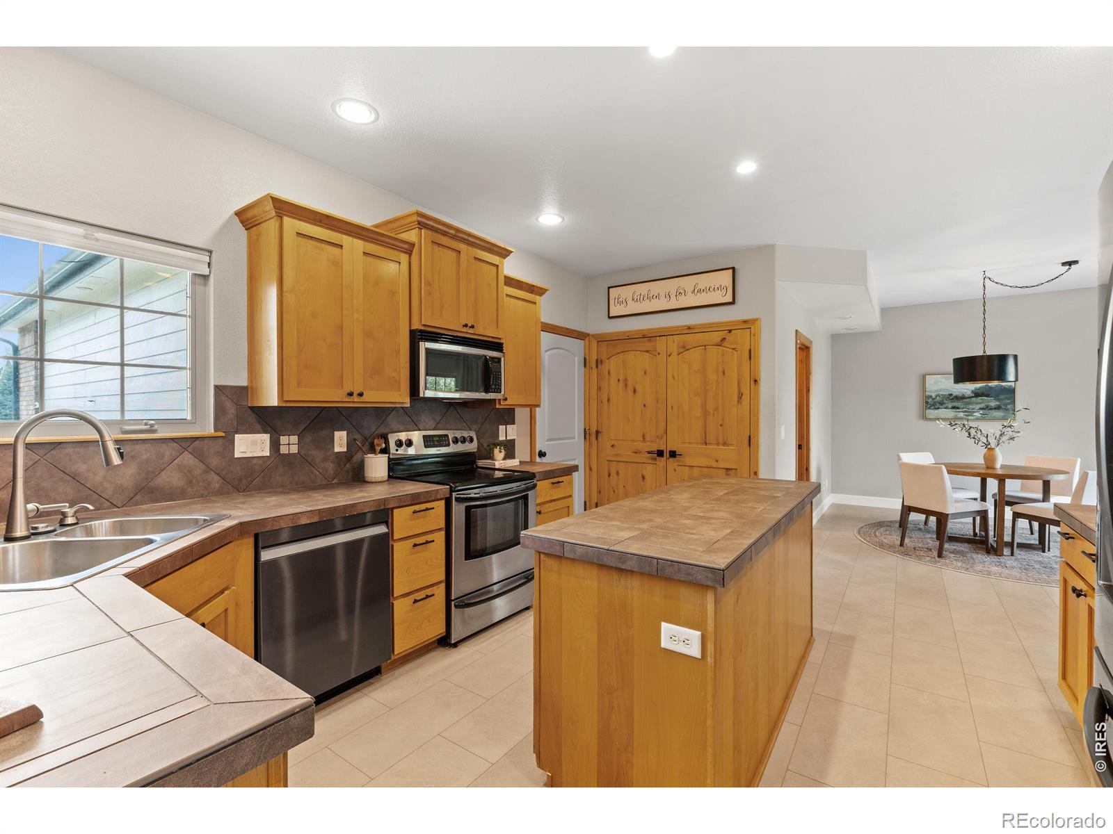 MLS Image #13 for 2036  vineyard court,windsor, Colorado