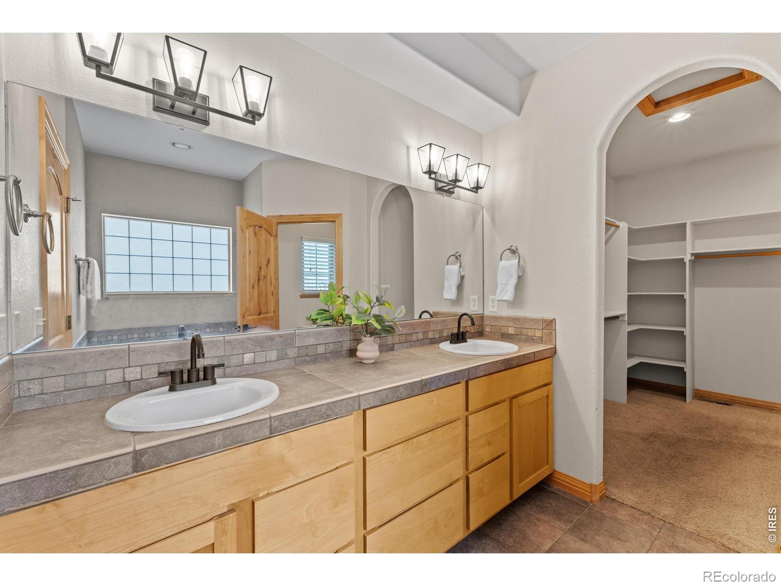 MLS Image #18 for 2036  vineyard court,windsor, Colorado