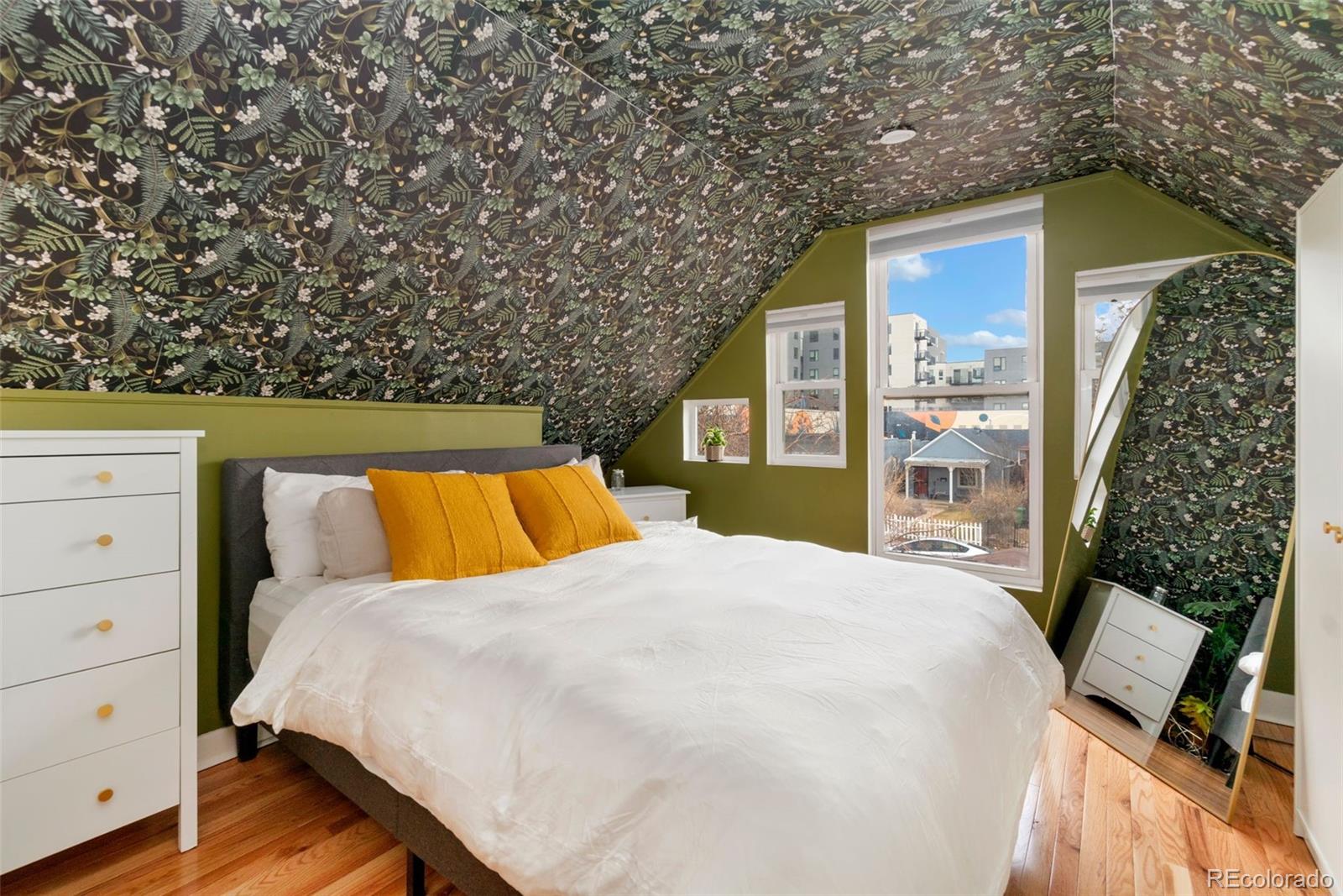 MLS Image #14 for 1435  lipan street,denver, Colorado