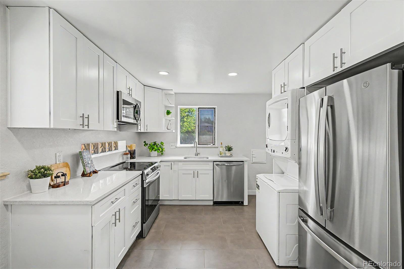 MLS Image #10 for 3546  ivy street,denver, Colorado