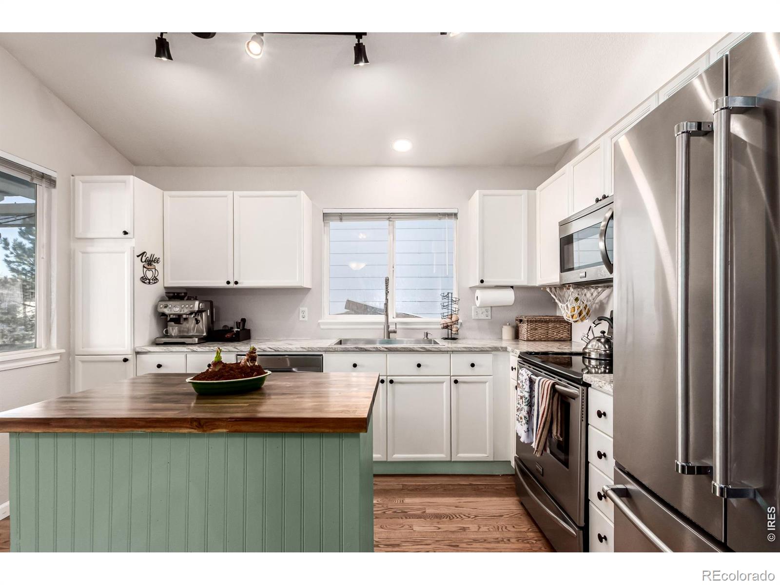MLS Image #14 for 9712  queenscliffe drive,highlands ranch, Colorado
