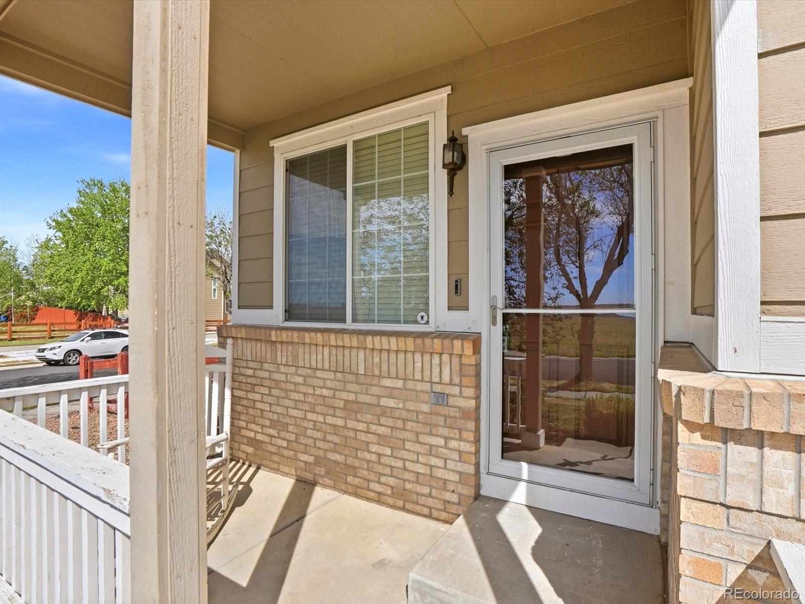 MLS Image #5 for 10059  dillon circle,commerce city, Colorado
