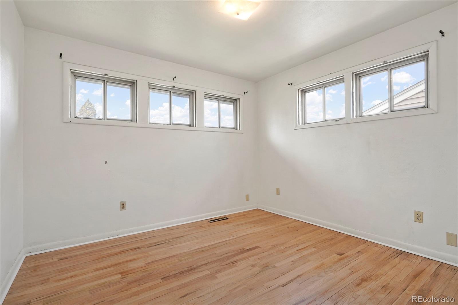 MLS Image #14 for 1750 s vallejo street,denver, Colorado
