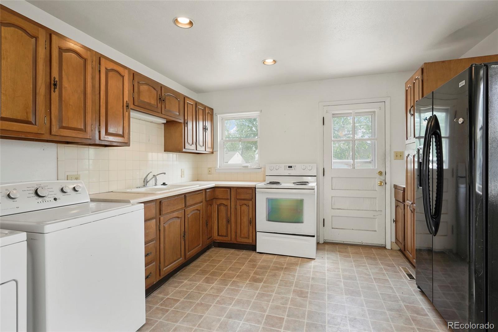 MLS Image #6 for 1750 s vallejo street,denver, Colorado