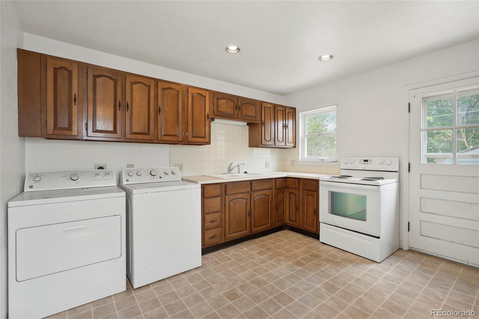 MLS Image #7 for 1750 s vallejo street,denver, Colorado