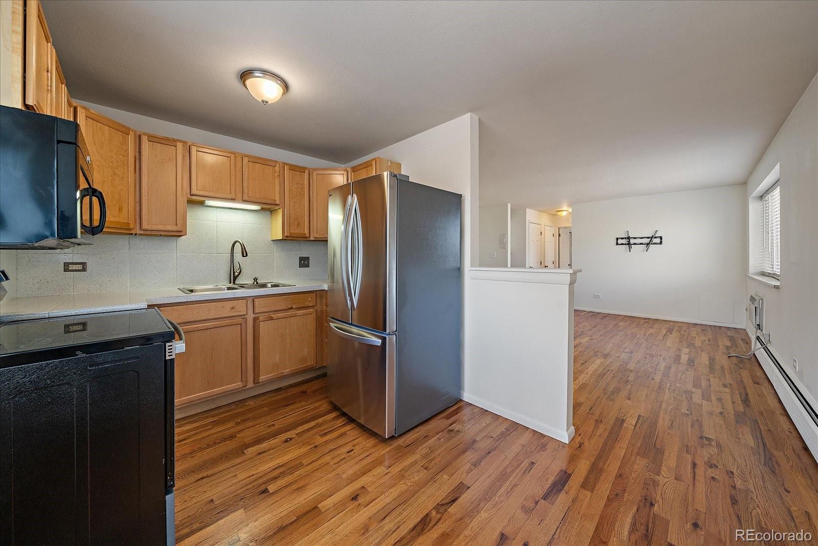 MLS Image #4 for 21 n washington street,denver, Colorado