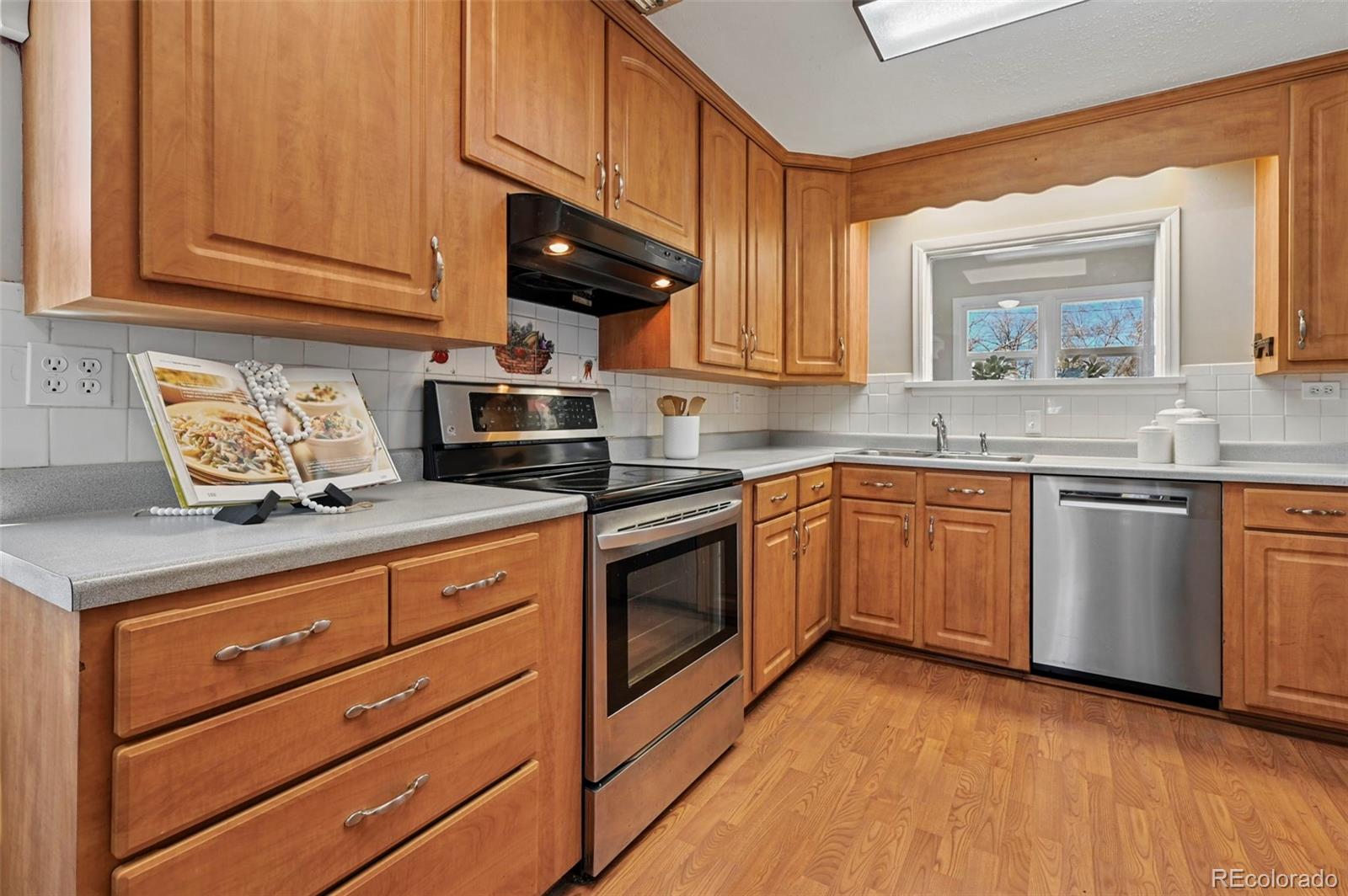 MLS Image #8 for 1318 e san rafael ,colorado springs, Colorado
