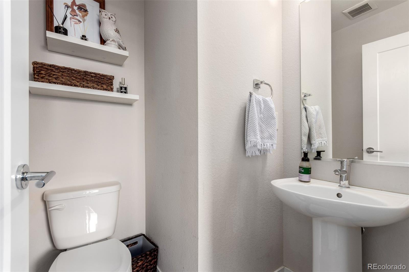 MLS Image #8 for 1470  wolff street,denver, Colorado
