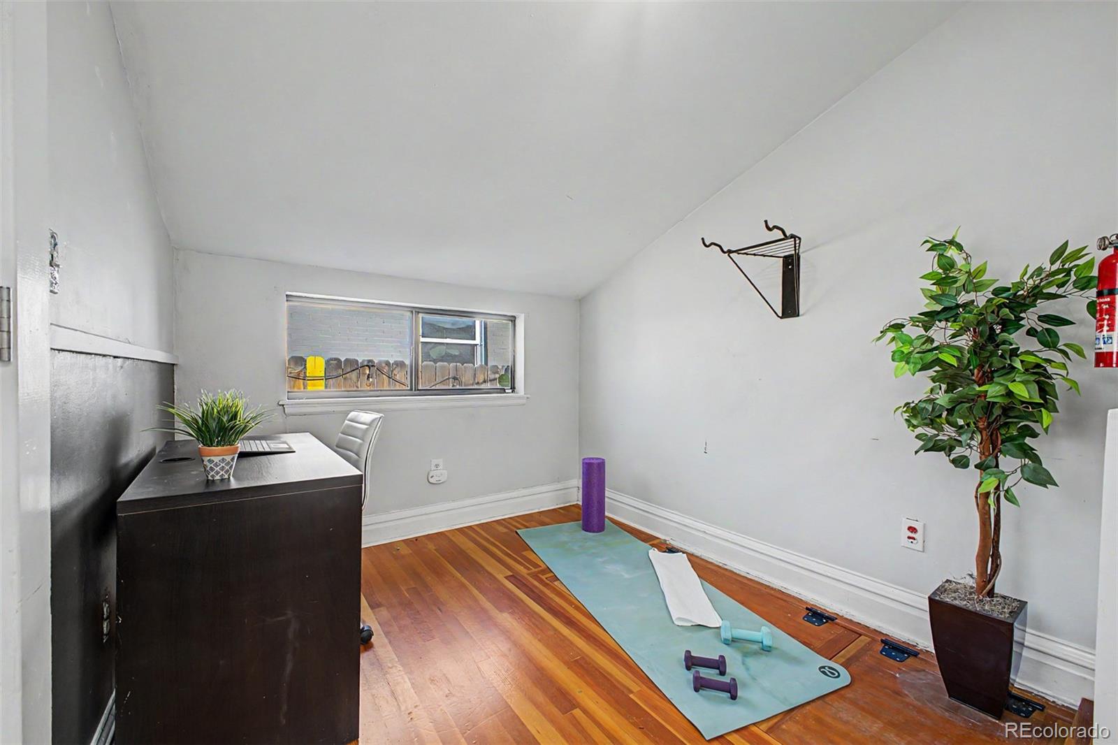MLS Image #11 for 594 s pennsylvania street,denver, Colorado