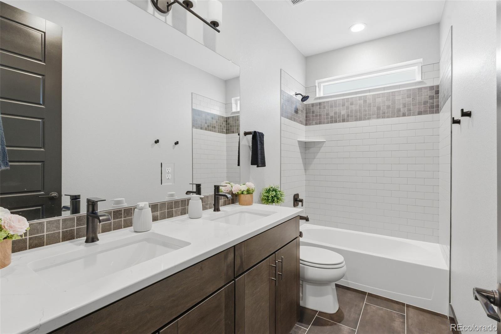 MLS Image #17 for 21412 e 61st drive,aurora, Colorado
