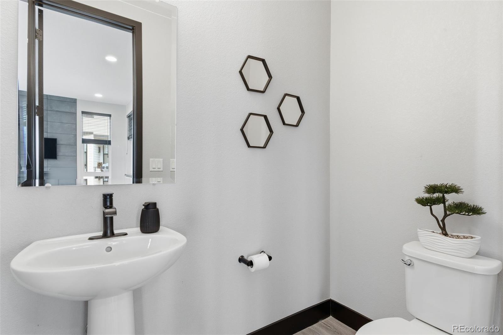 MLS Image #8 for 21412 e 61st drive,aurora, Colorado