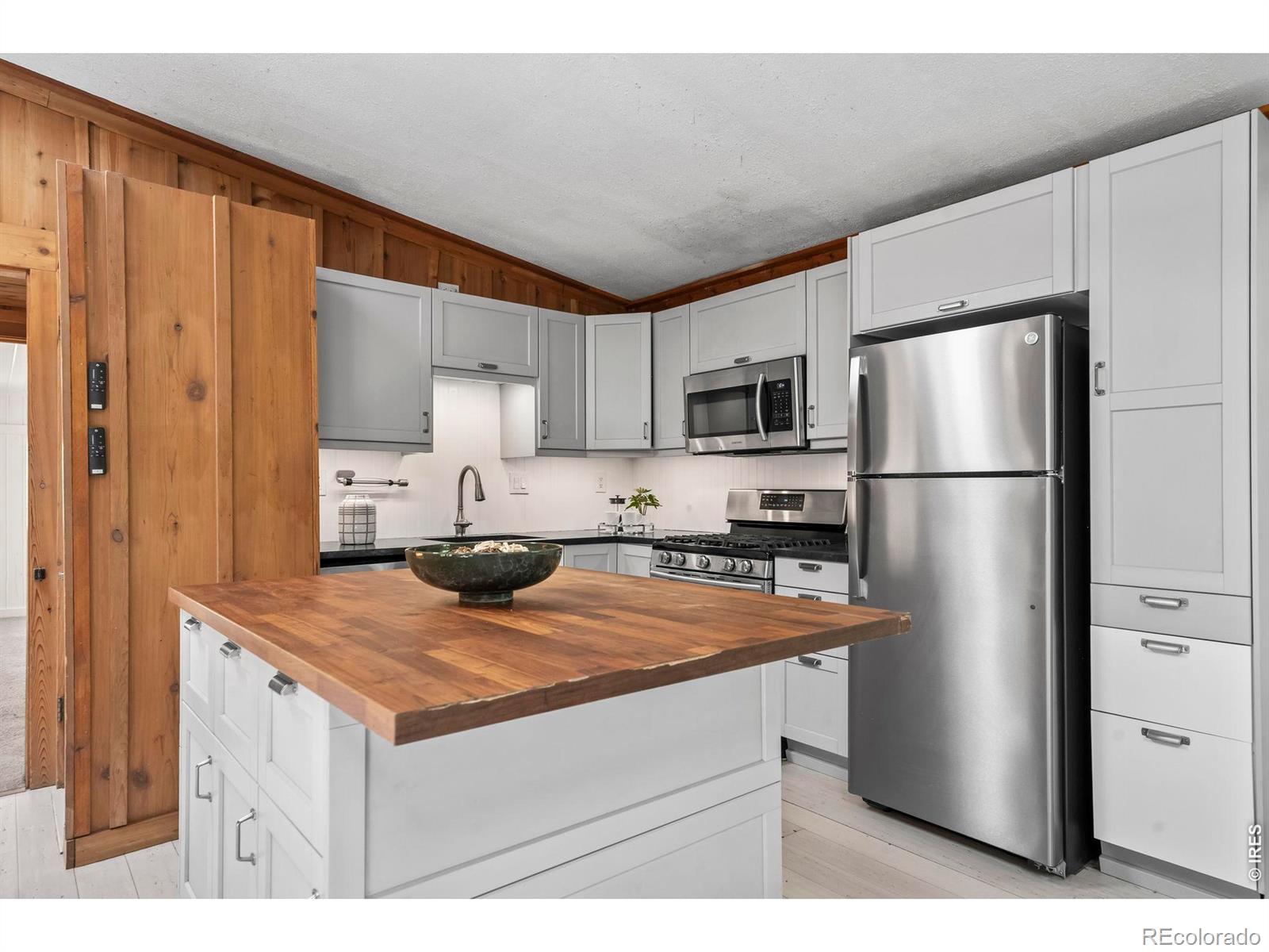 MLS Image #2 for 41  silver spruce ,boulder, Colorado