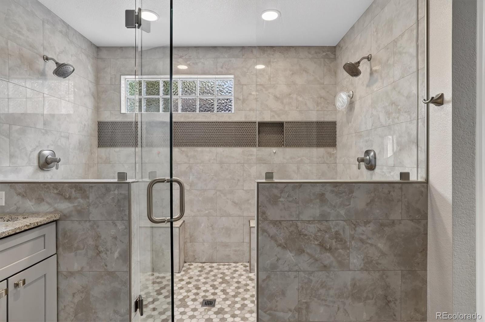 MLS Image #11 for 6818  lupine way,arvada, Colorado