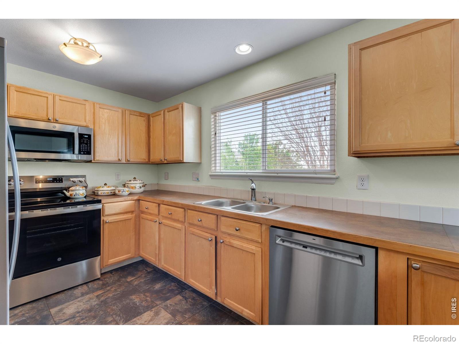 MLS Image #8 for 2028  jade avenue,brighton, Colorado