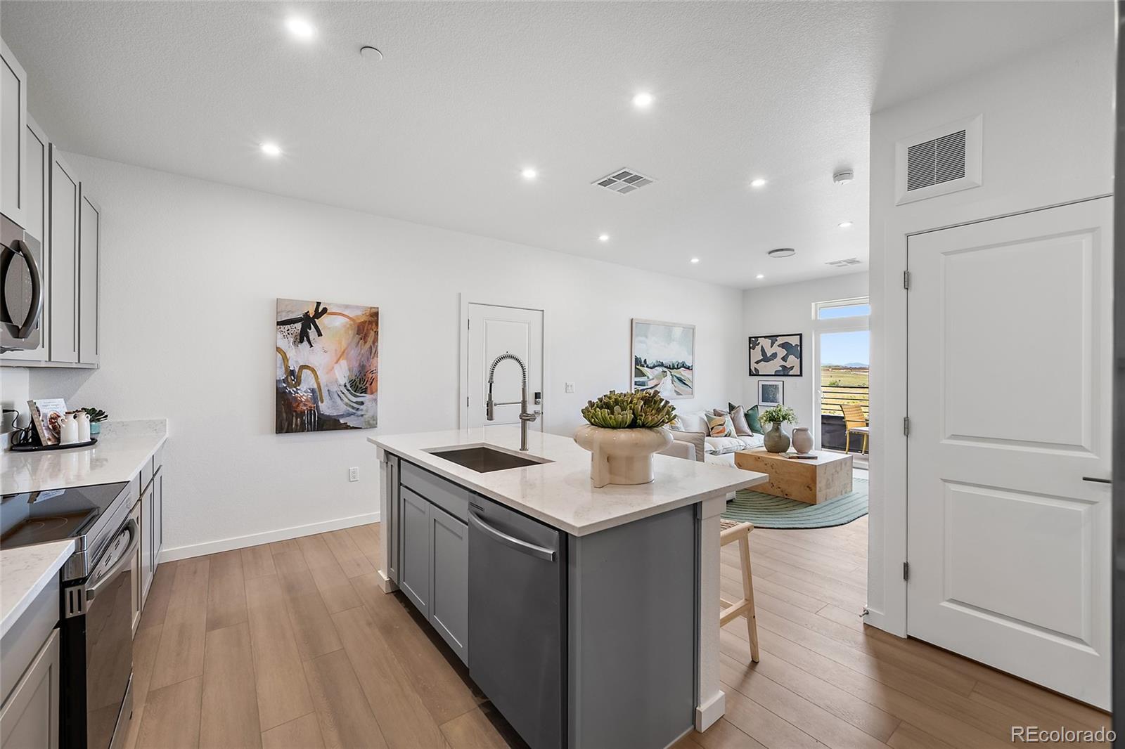 MLS Image #8 for 11940  soprano circle 302,lone tree, Colorado