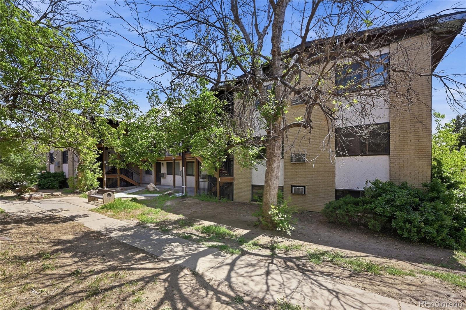 MLS Image #2 for 875 s quebec street,denver, Colorado