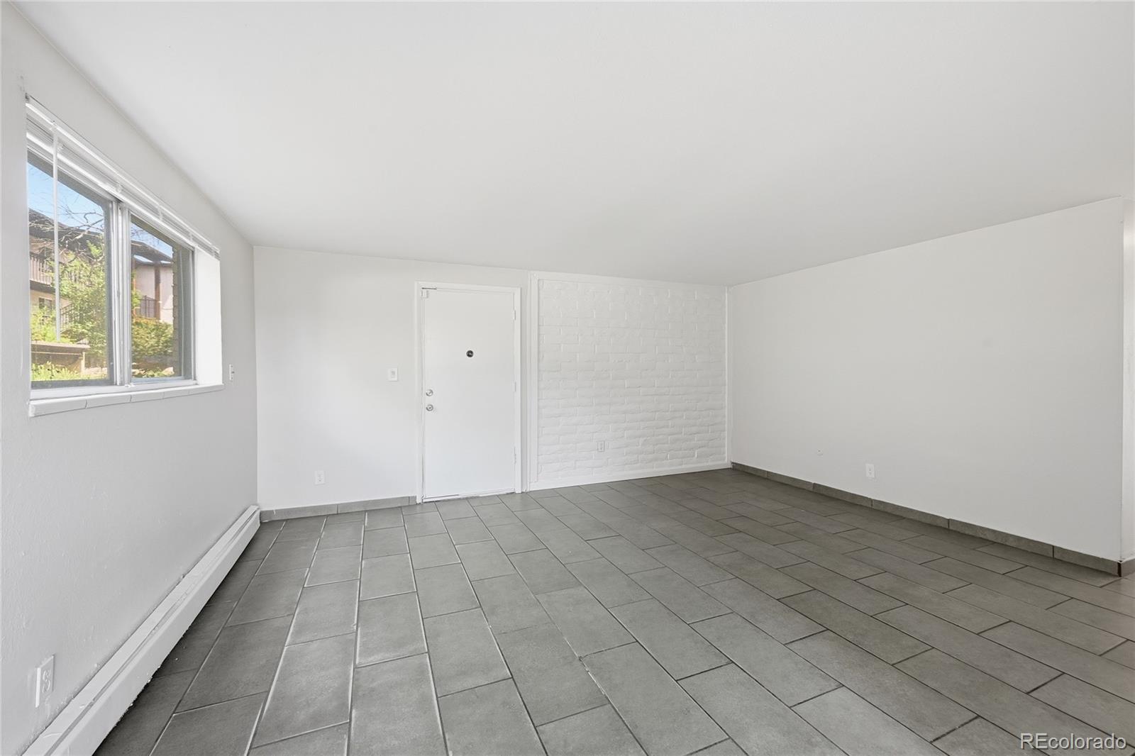 MLS Image #4 for 875 s quebec street,denver, Colorado