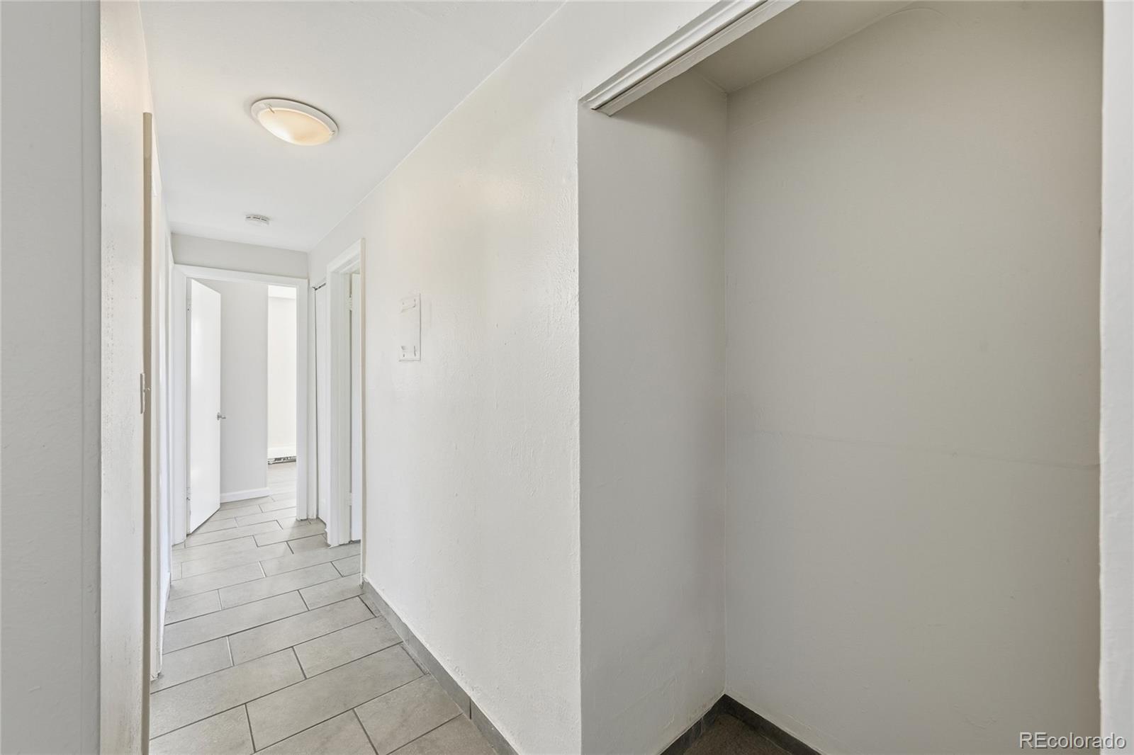 MLS Image #9 for 875 s quebec street,denver, Colorado