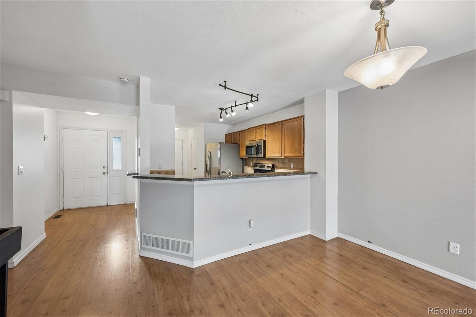 MLS Image #6 for 7476 e arkansas avenue 35-05,denver, Colorado