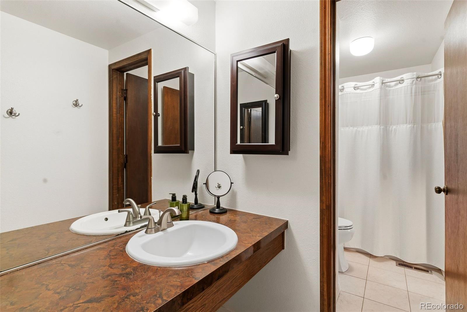 MLS Image #14 for 8651 e amherst drive,denver, Colorado