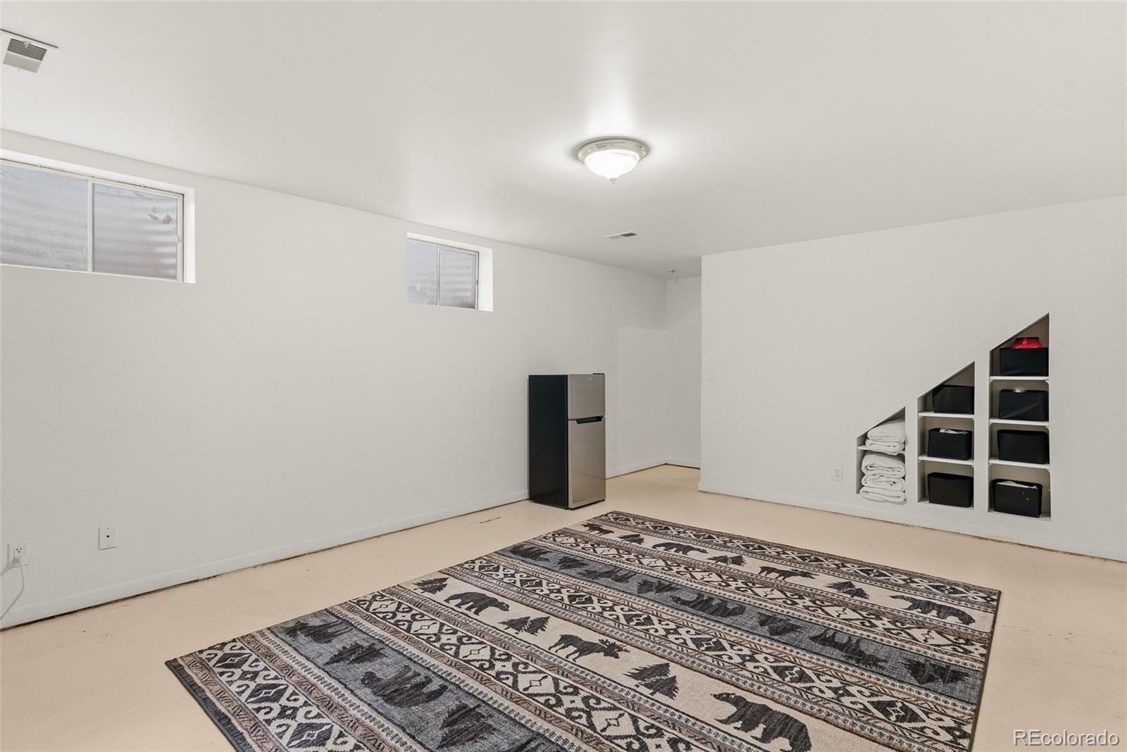 MLS Image #18 for 8651 e amherst drive,denver, Colorado