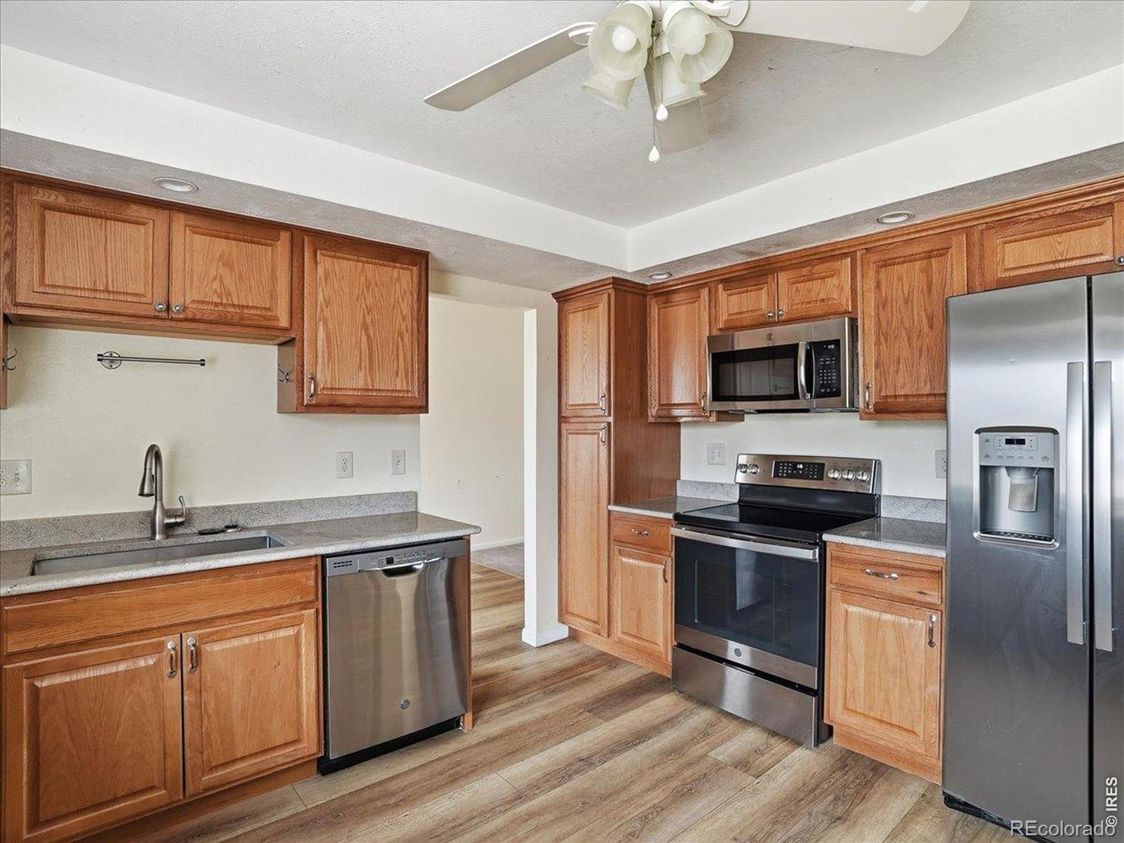 MLS Image #12 for 6218 s cherry circle,centennial, Colorado