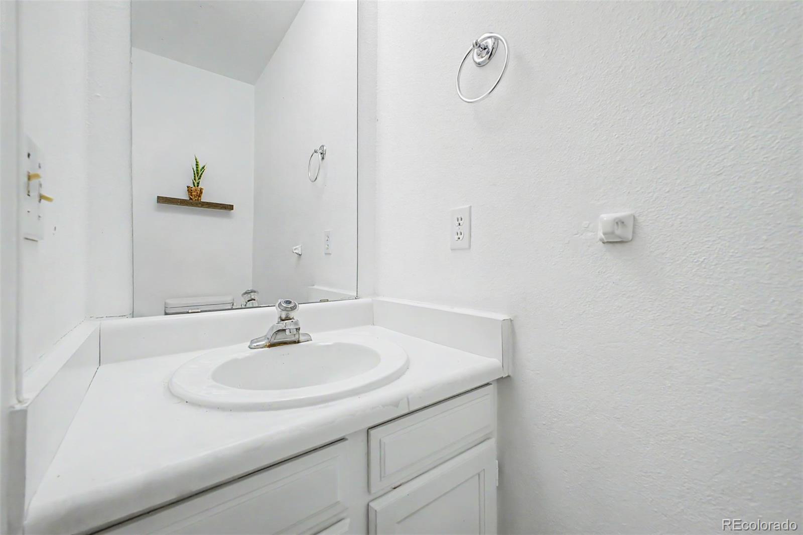 MLS Image #17 for 14292 e hawaii circle d,aurora, Colorado
