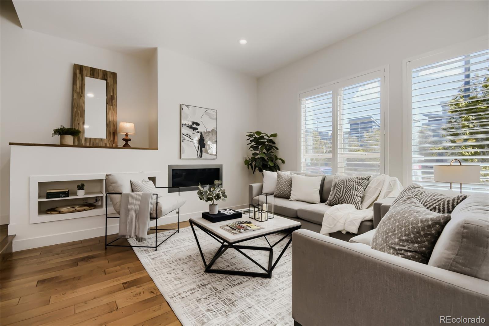 MLS Image #3 for 5053  valentia street,denver, Colorado