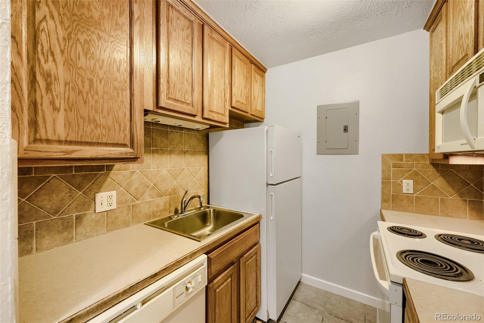 MLS Image #7 for 733 e 2nd avenue 103,denver, Colorado