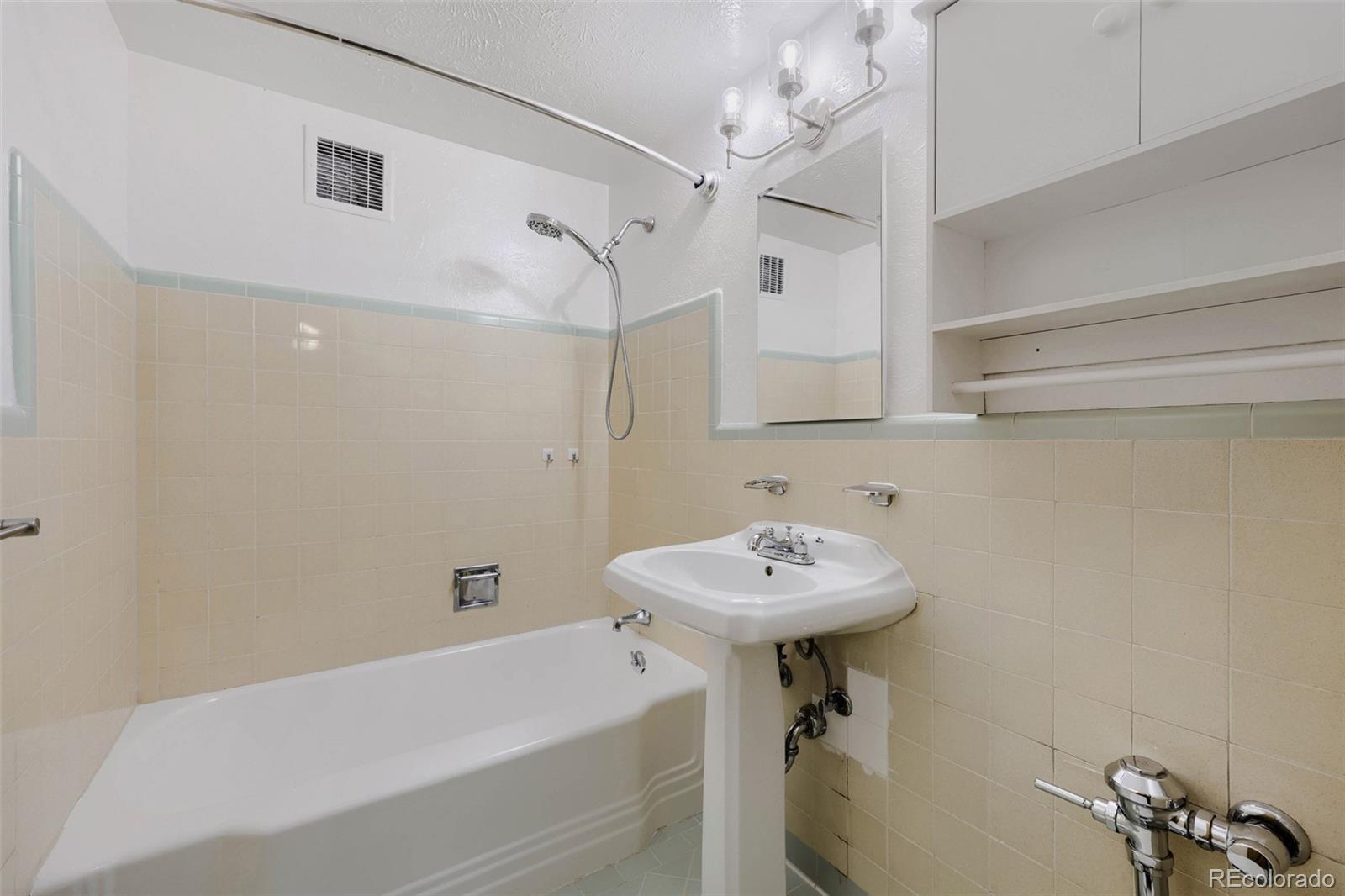 MLS Image #8 for 733 e 2nd avenue 103,denver, Colorado