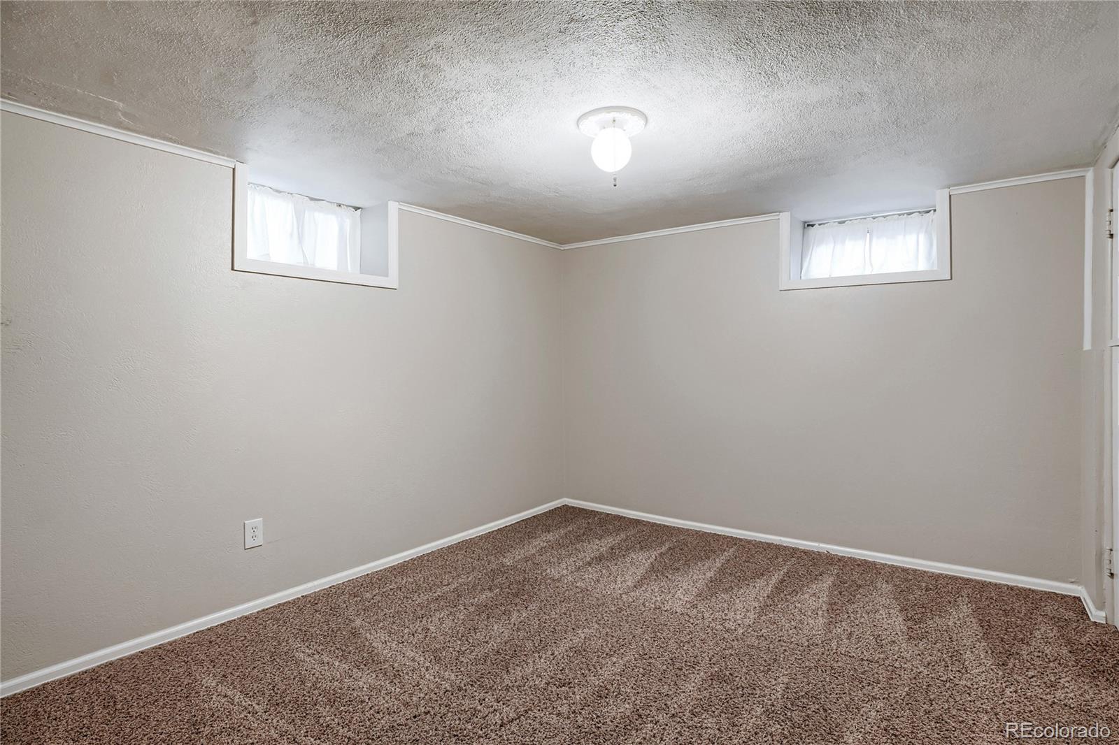 MLS Image #17 for 2922 w 39th avenue,denver, Colorado