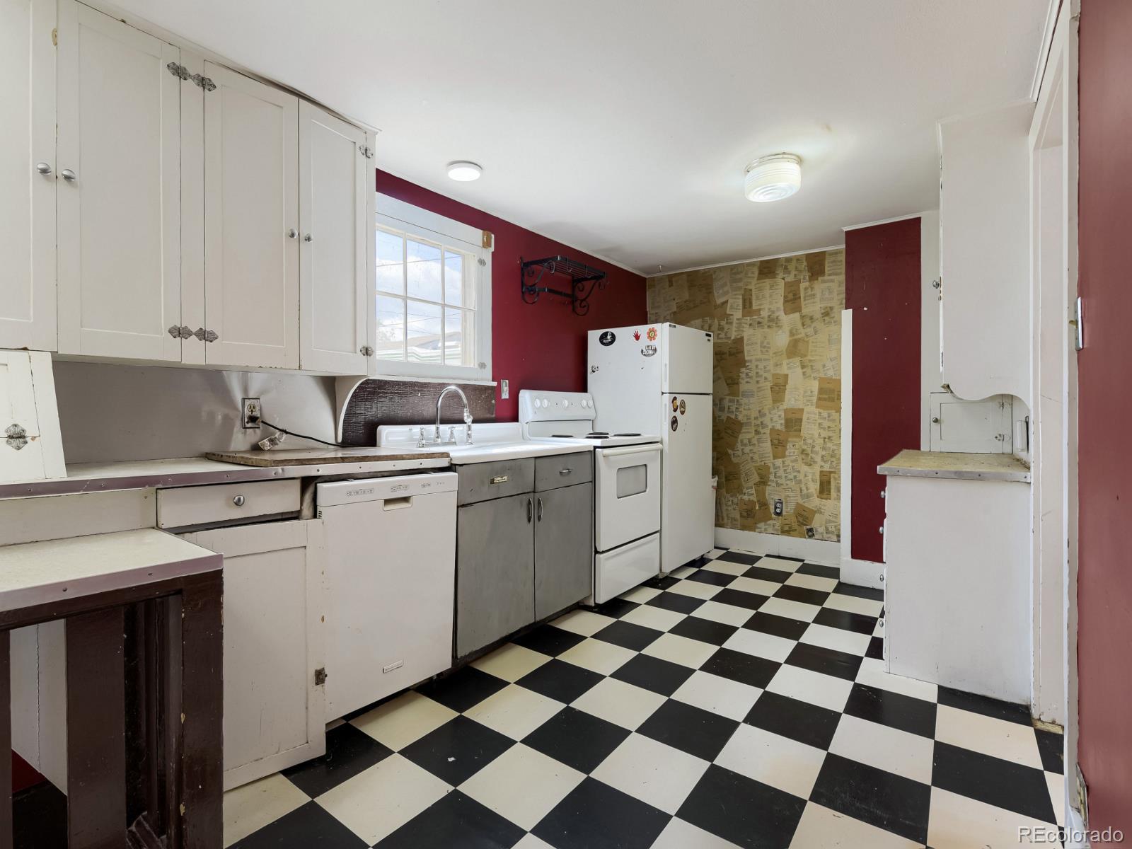 MLS Image #11 for 4075 s lincoln street,englewood, Colorado