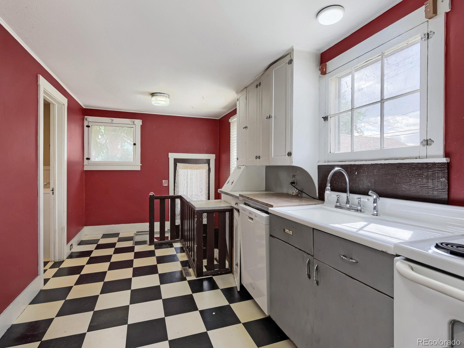 MLS Image #9 for 4075 s lincoln street,englewood, Colorado