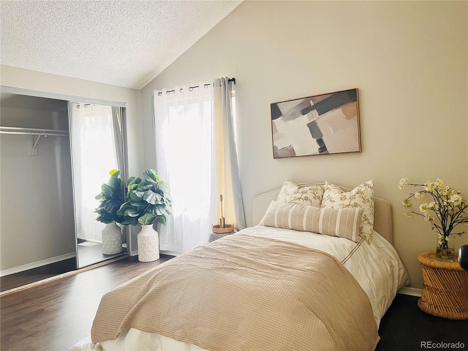 MLS Image #10 for 10107 e peakview avenue,englewood, Colorado