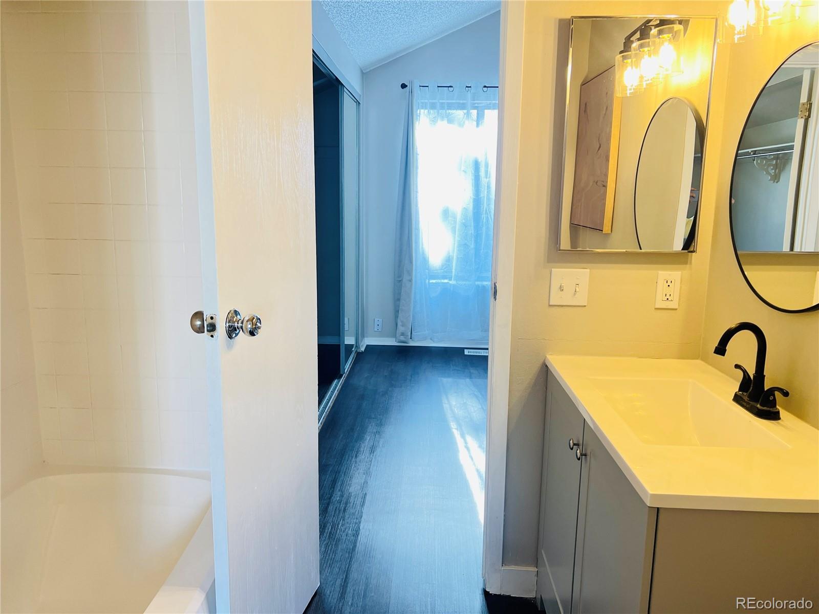 MLS Image #14 for 10107 e peakview avenue,englewood, Colorado