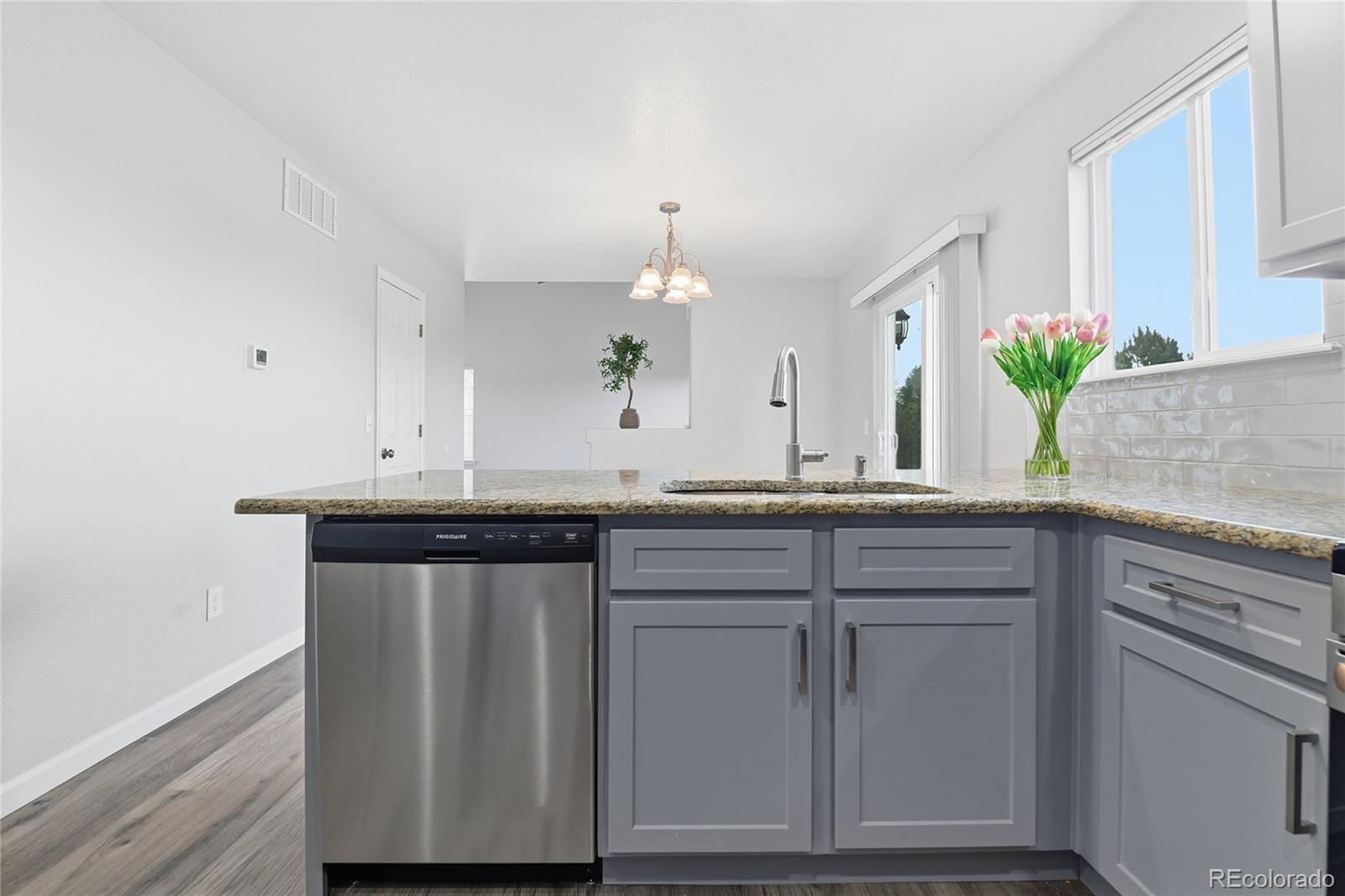 MLS Image #26 for 6011 s zante circle,aurora, Colorado