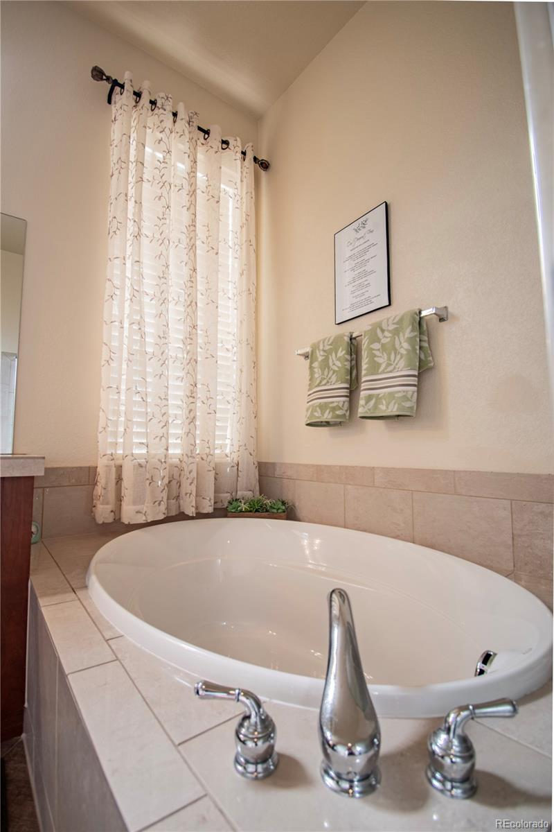 MLS Image #28 for 10496  stable lane,littleton, Colorado