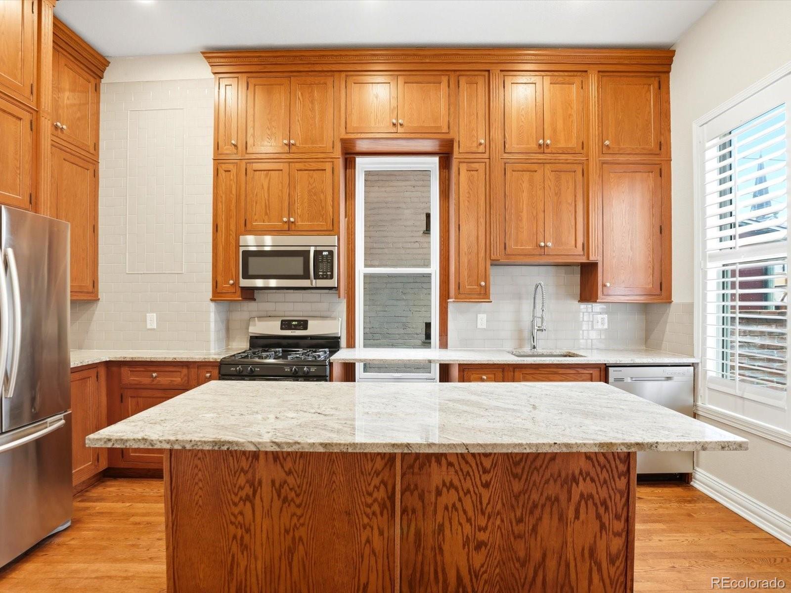 MLS Image #14 for 2440  stout street,denver, Colorado
